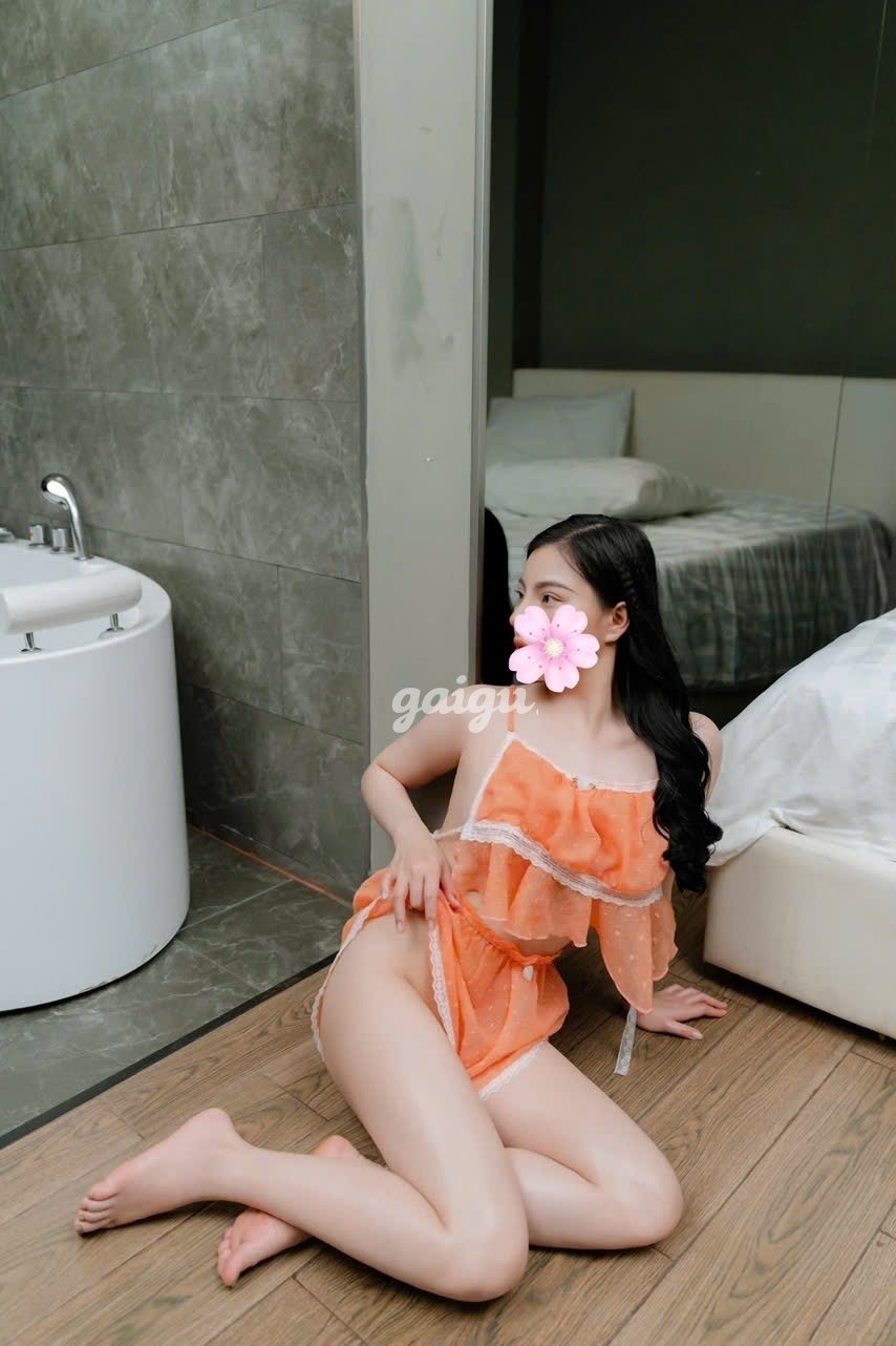 ✨SIÊU HOTGIRL✨MIU MIU-CỰC KHOÁI CÙNG HOTGIRL SIÊU ĐẸP